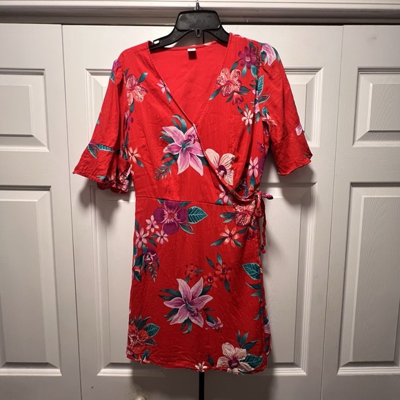 Old Navy Dresses & Skirts - Old Navy Red Pink Green Tropical Floral Wrap Dress Bell Sleeve Size Medium